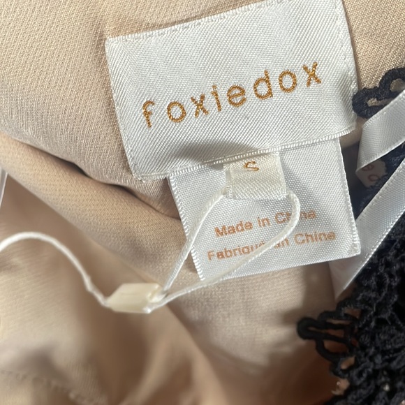 Foxiedox Tabitha Lace Maxi Dress In Black - Picture 10 of 11